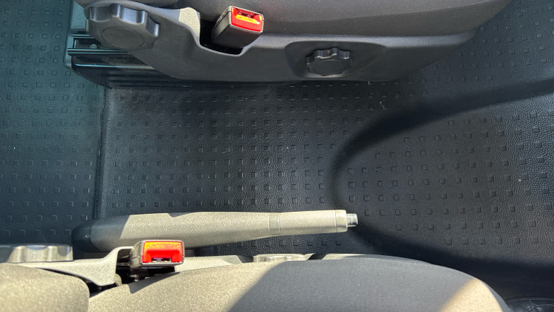 Volkswagen Transporter T32 Swb Diesel 2.0 TDI 110 Highline Kombi Van